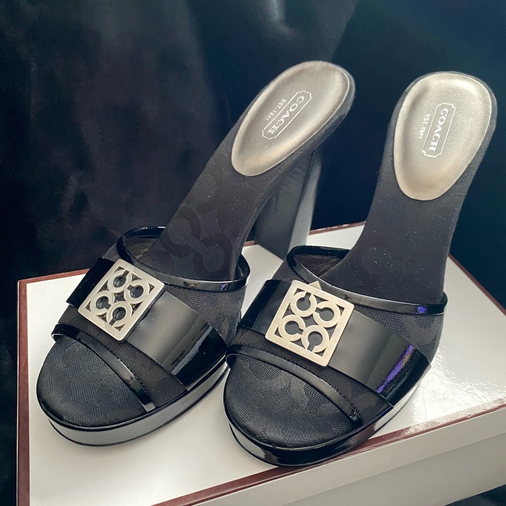 Coach sandals